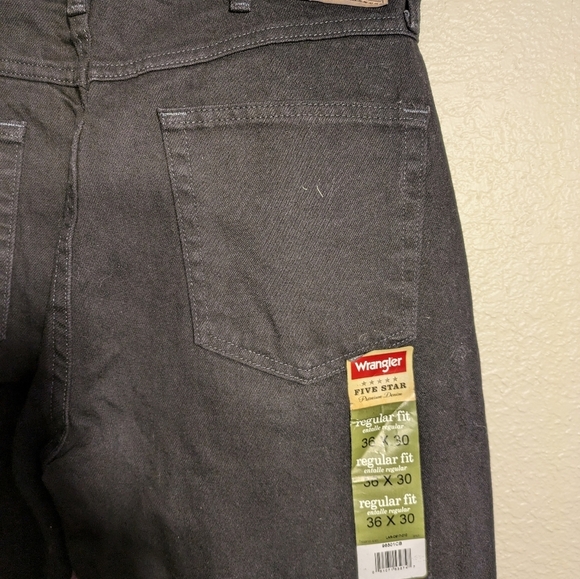 Wrangler Men's regular fit Jeans - Black new size 36x30 - Picture 10 of 16